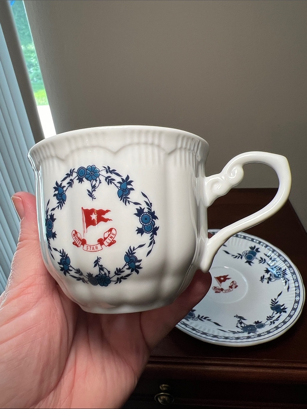 RMS Titanic 2nd Class Authentic Replica Coffee Tea Cup & Saucer White Star Line - Picture 8 of 10